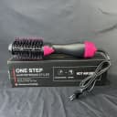 فرشاة One Step لتجفيف وتصفيف الشعر